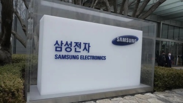 Photo: Ex-Samsung exec charged with stealing trade secrets to create copycat chip factory in China